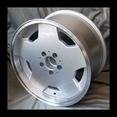 Maxilite Aero style wheels 9x17 silver/diamond cut