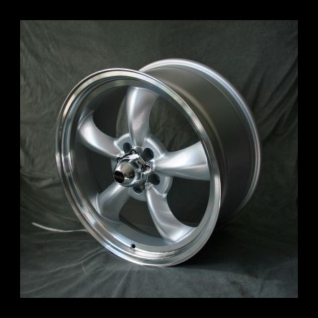 Maxilite Torque Thrust style wheels 9x19 silver/diamond cut
