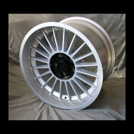 Maxilite Alpina style wheels 10.5x18 silver/black centre