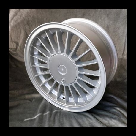 Maxilite Alpina style wheels 7x16 silver/black centre