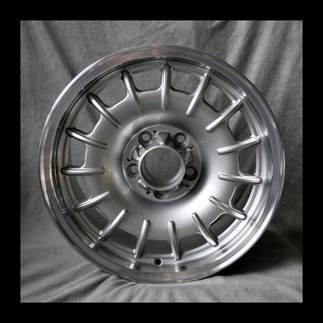 Maxilite Bundt style wheels 7x16 silver/diamond cut