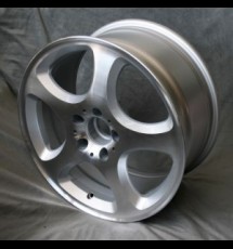 Maxilite Sador style wheels 8.25x17 silver/diamond cut
