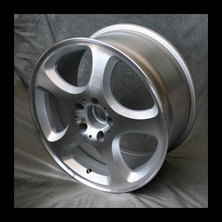 Maxilite Sador style wheels 8.25x17 silver/diamond cut